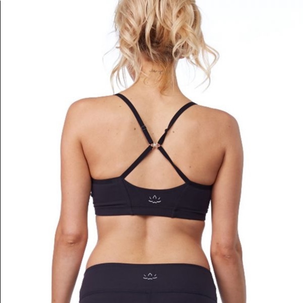♡ Beyond Yoga Adapt Bra